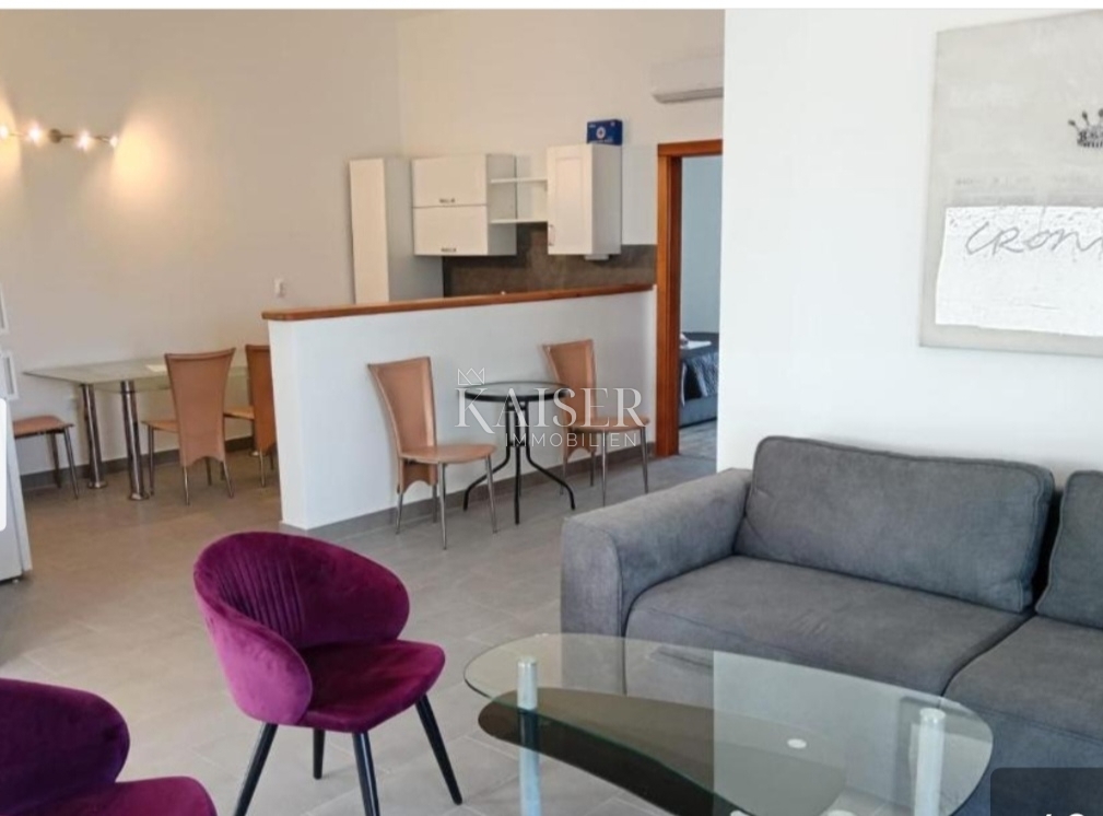 Istra, Pula - Hiša s 5 apartmaji in dvema bazenoma