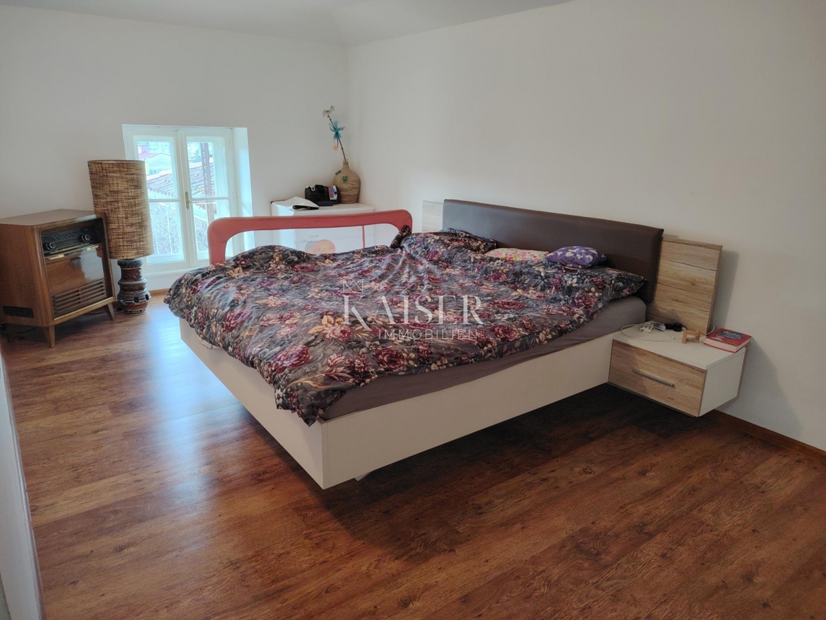 Istra, Pula - stanovanje v avstrijski vili