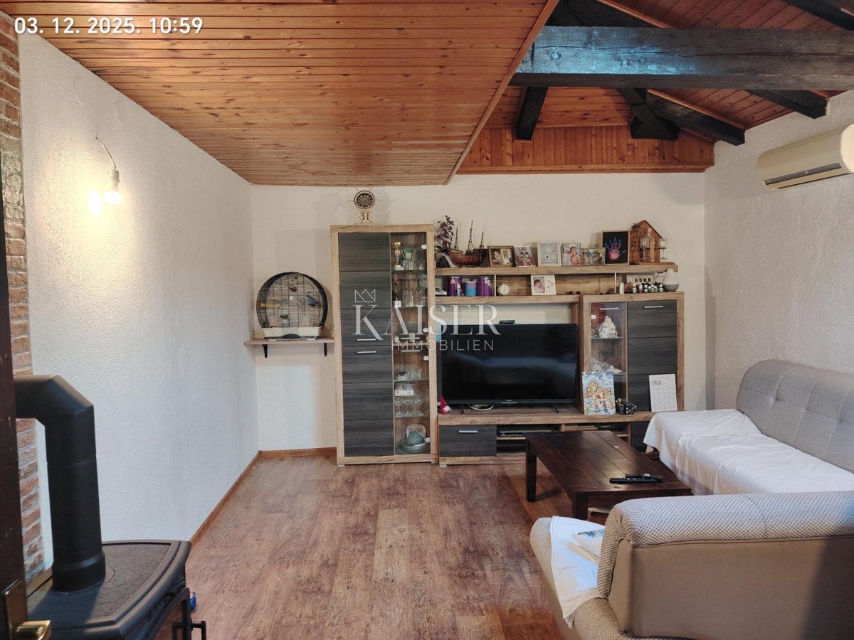 Istra, Pula - stanovanje v avstrijski vili