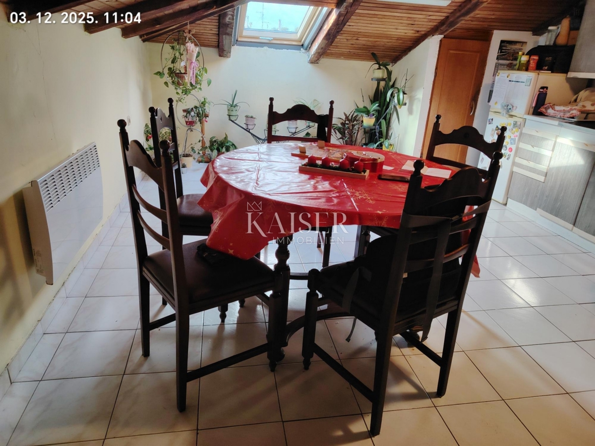 Istra, Pula - stanovanje v avstrijski vili