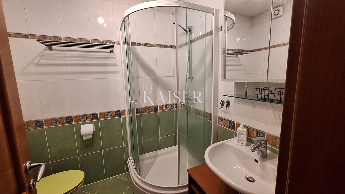 Opatija, novogradnja, dvosobno stanovanje z balkonom v prvem nadstropju