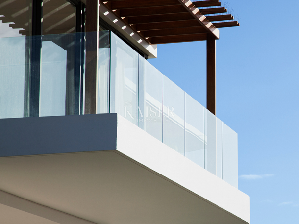 Kaštel Sućurac, Split - Ekskluzivni dvosobni penthouse S8 s panoramskim pogledom na morje, prva vrsta do morja