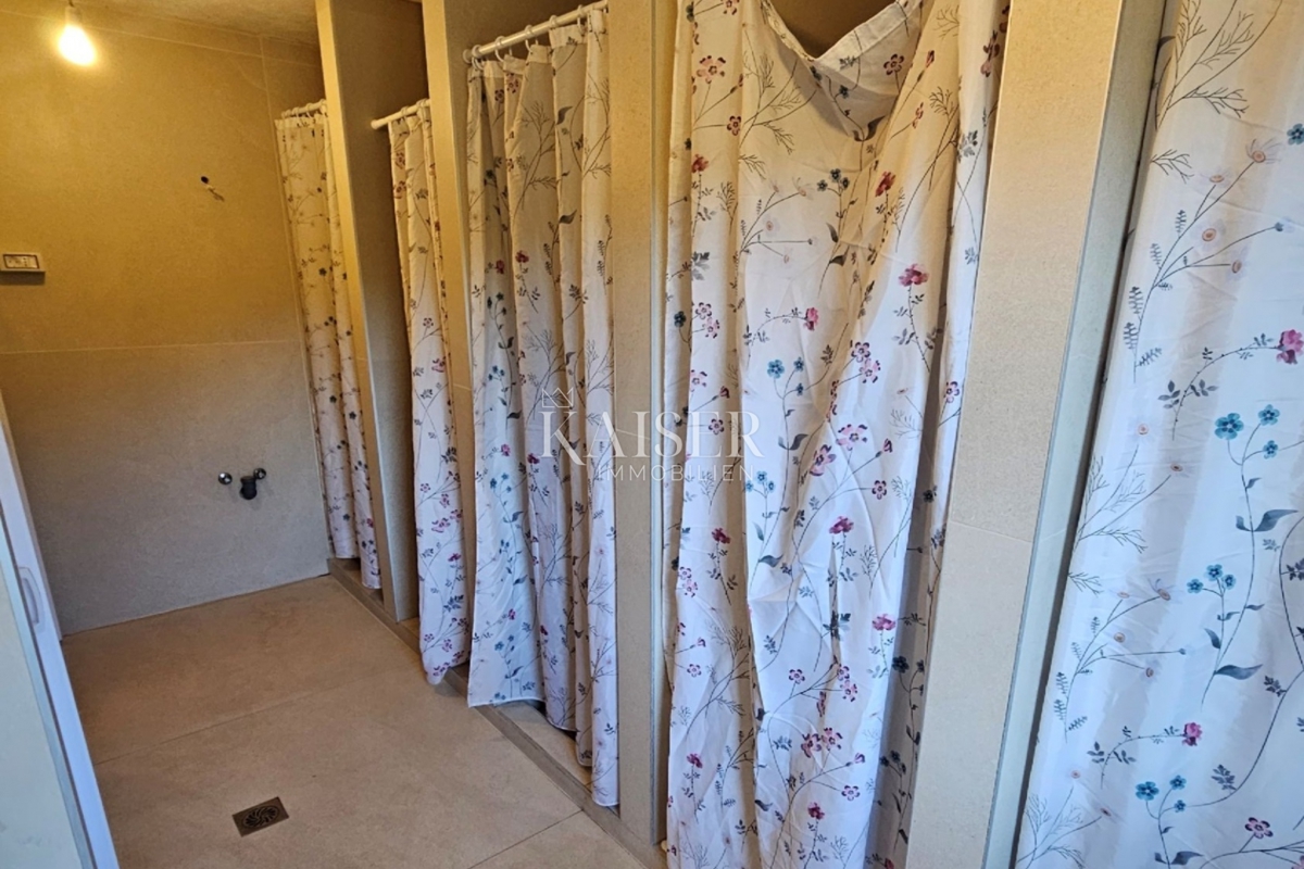 Istra, Poreč, Kaštelir, delavski penzion!