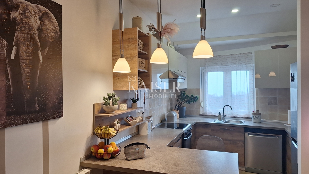 Rijeka-Marinići, trosobno stanovanje, novejša gradnja, pogled na morje