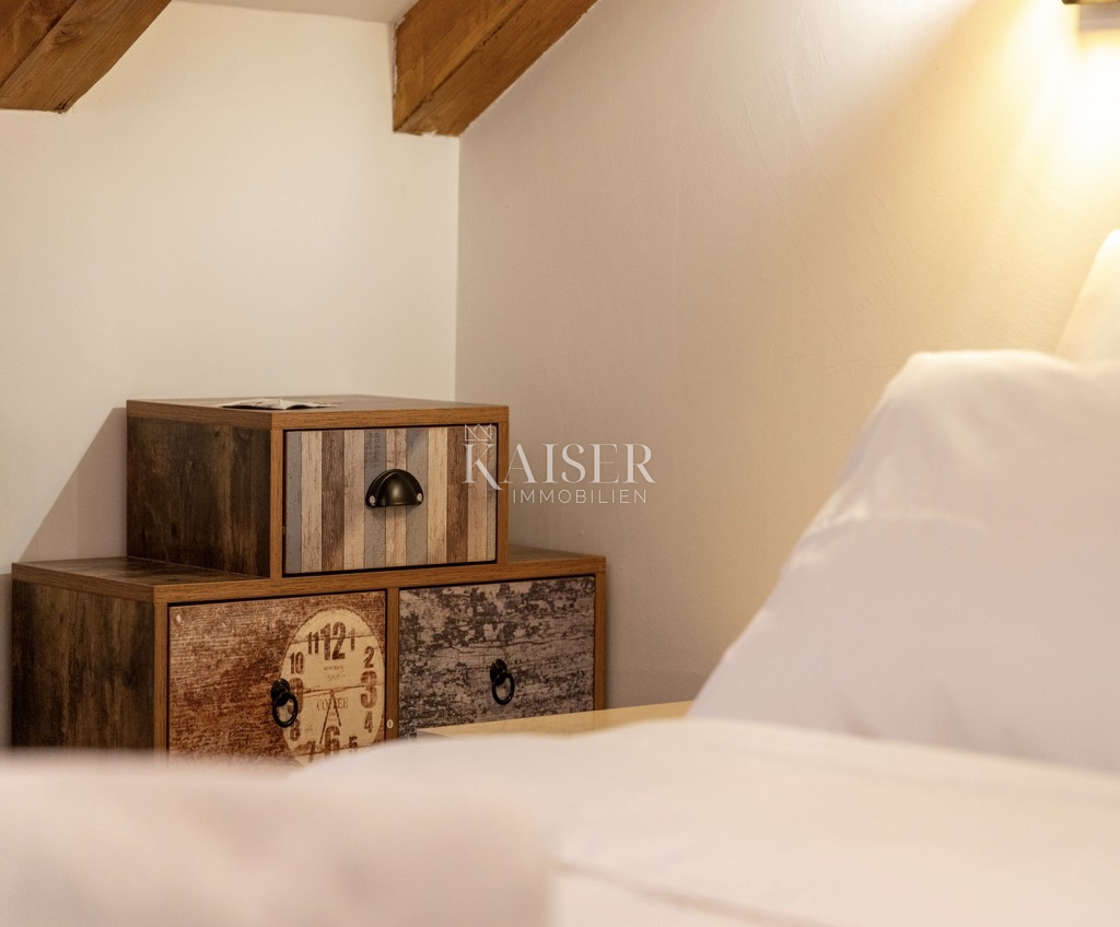 Rogoznica - Hiša prva vrsta do morja