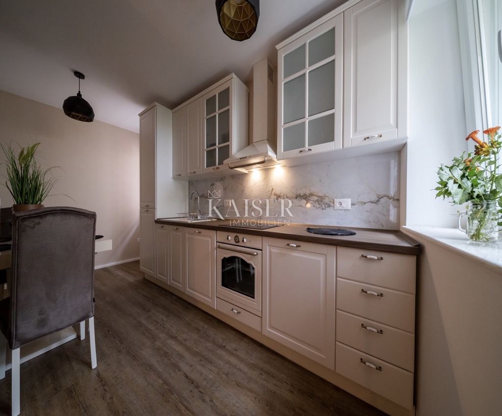 Rogoznica - Hiša prva vrsta do morja