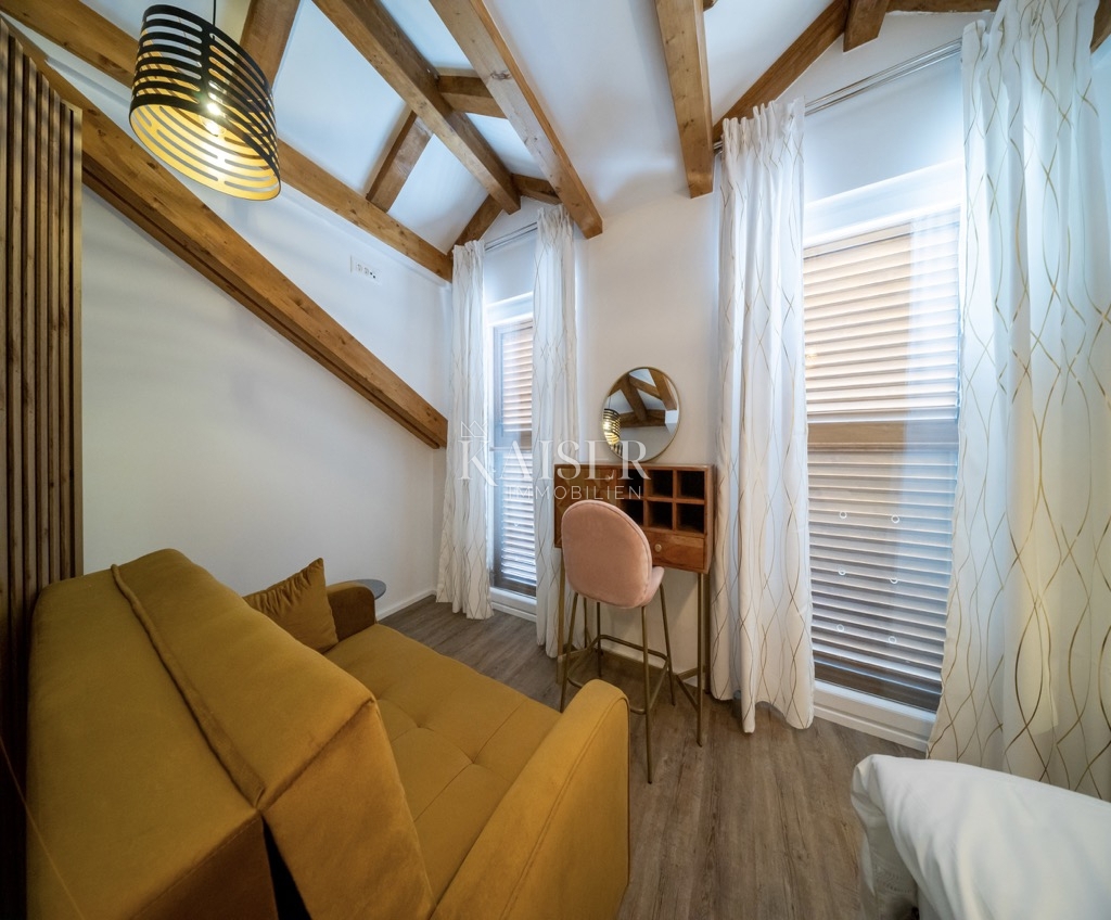 Rogoznica - Hiša prva vrsta do morja