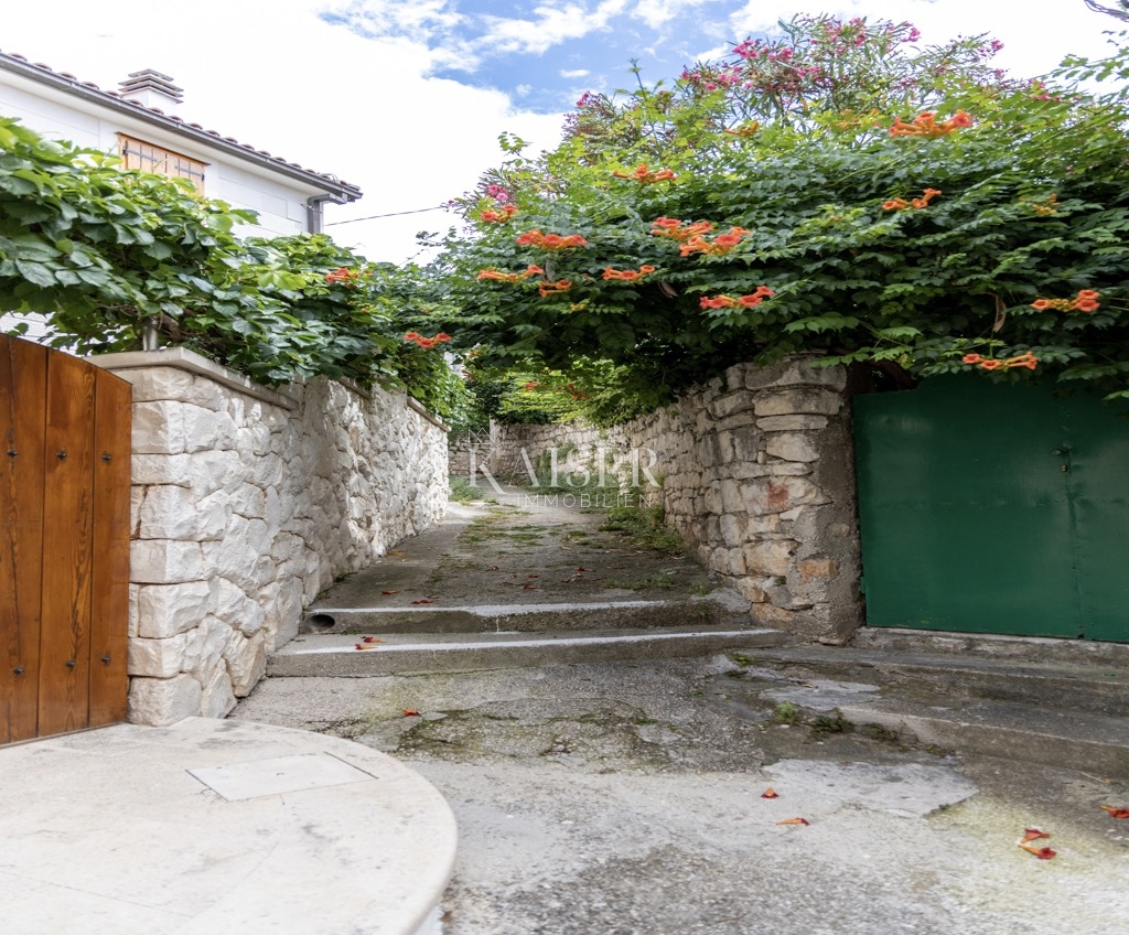 Rogoznica - Hiša prva vrsta do morja