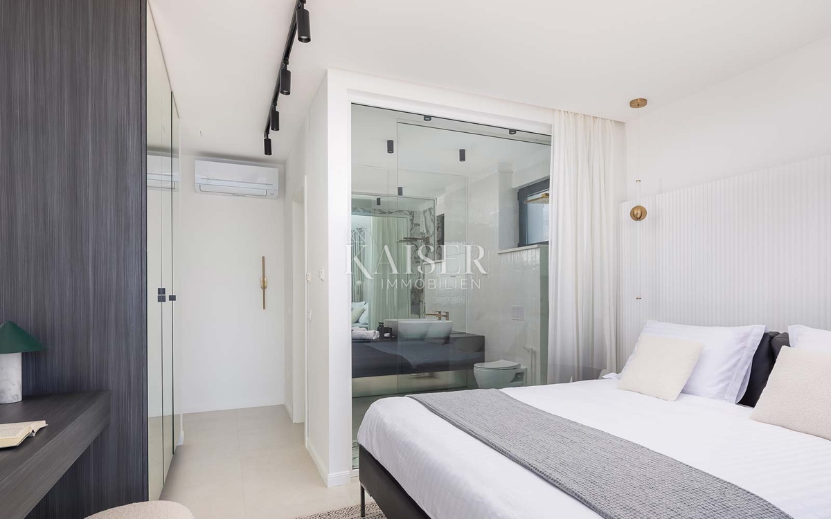 Okrug Gornji - vila z ekskluzivnim pogledom na morje