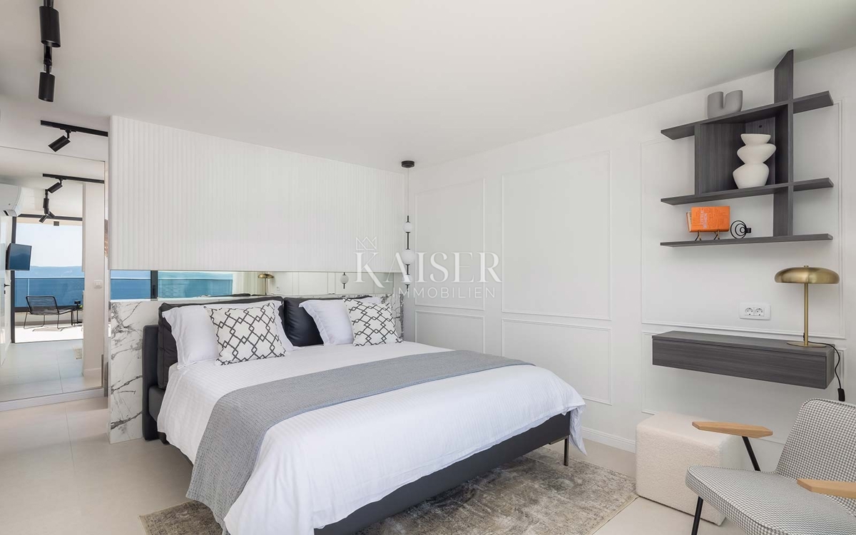 Okrug Gornji - vila z ekskluzivnim pogledom na morje