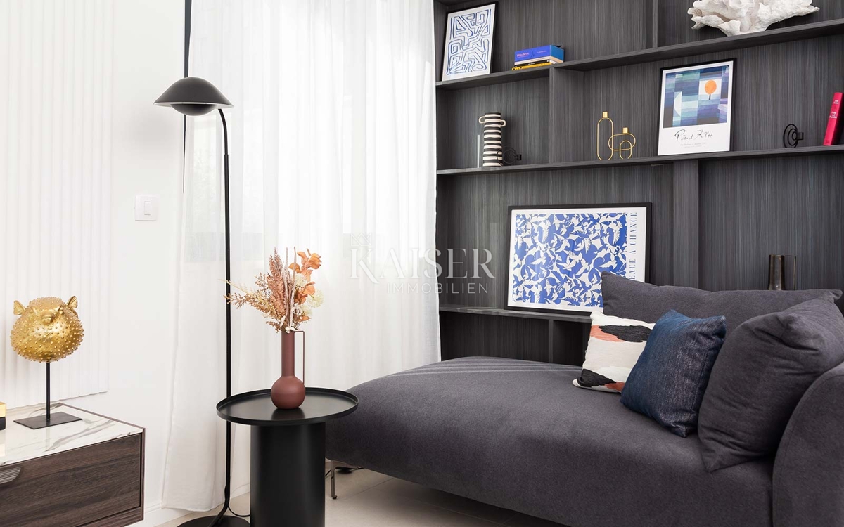 Okrug Gornji - vila z ekskluzivnim pogledom na morje