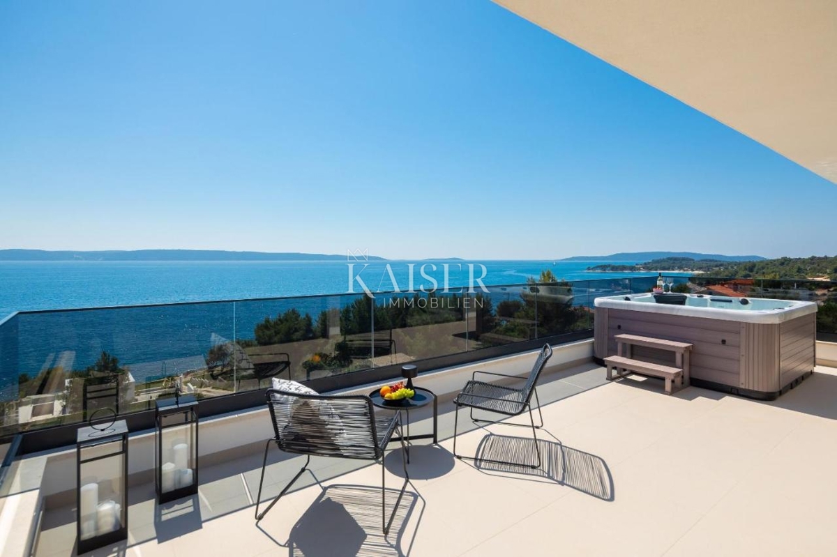 Okrug Gornji - vila z ekskluzivnim pogledom na morje