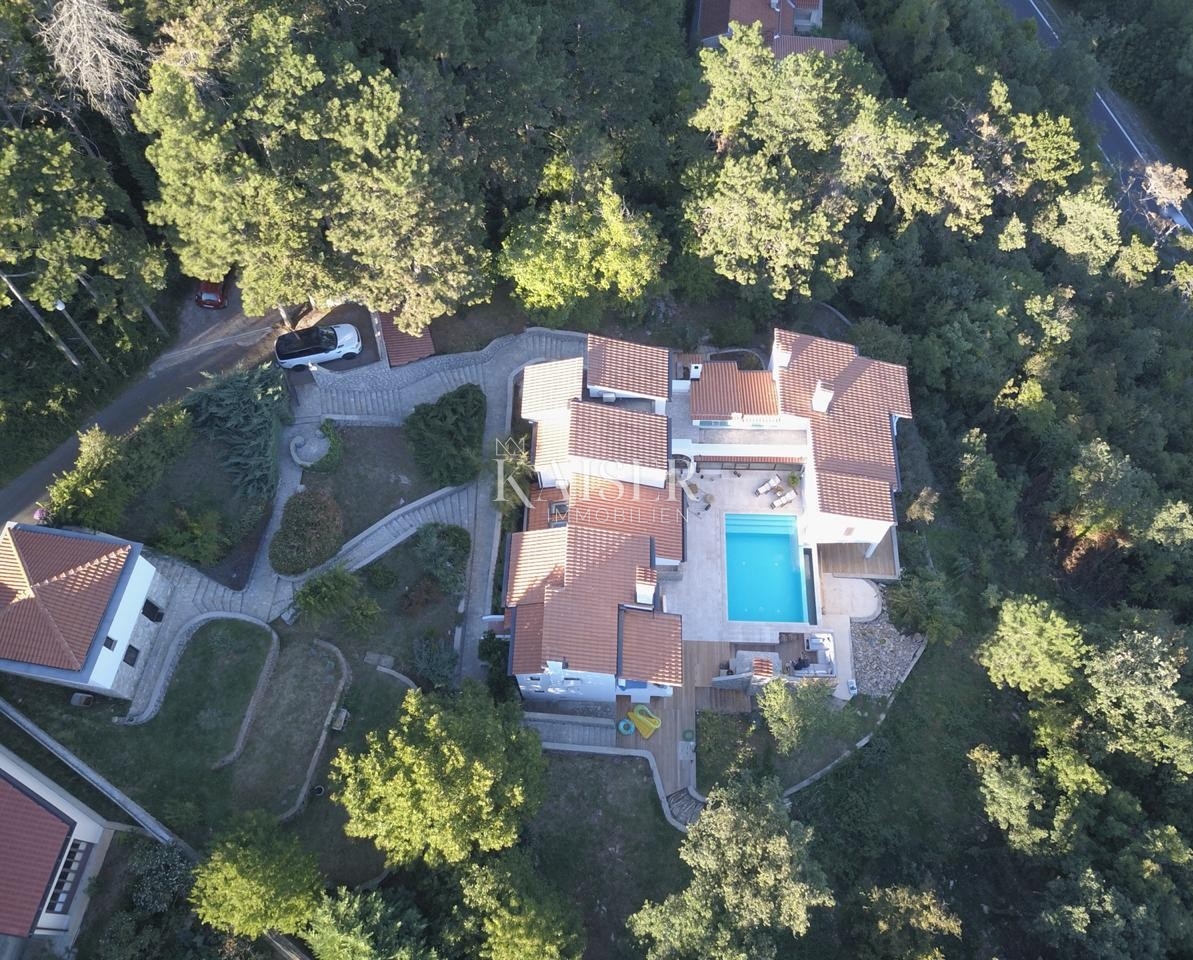 Opatijska riviera, vila z bazenom in panoramskim pogledom na morje