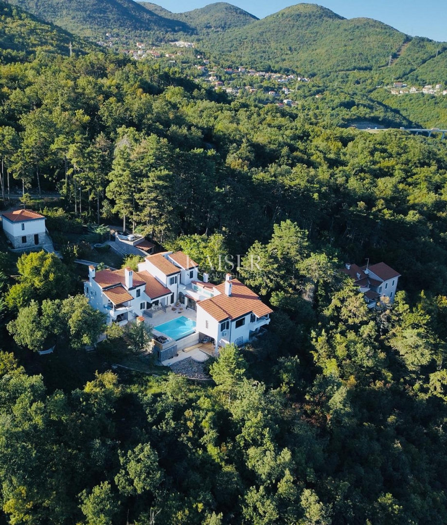 Opatijska riviera, vila z bazenom in panoramskim pogledom na morje