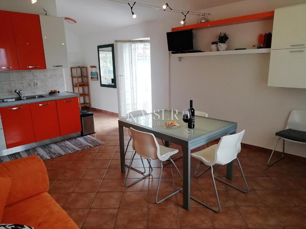 Otok Lošinj, Sv. Jakov, apartma 71 m2 s pogledom na morje