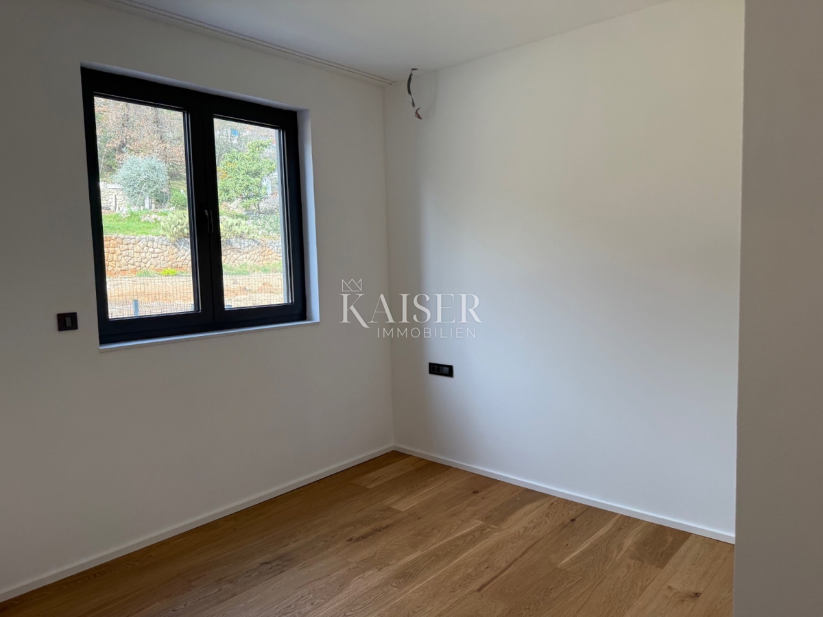 Opatija, Lovran - Ekskluzivno penthouse s prostorno teraso in zasebnim vrtom