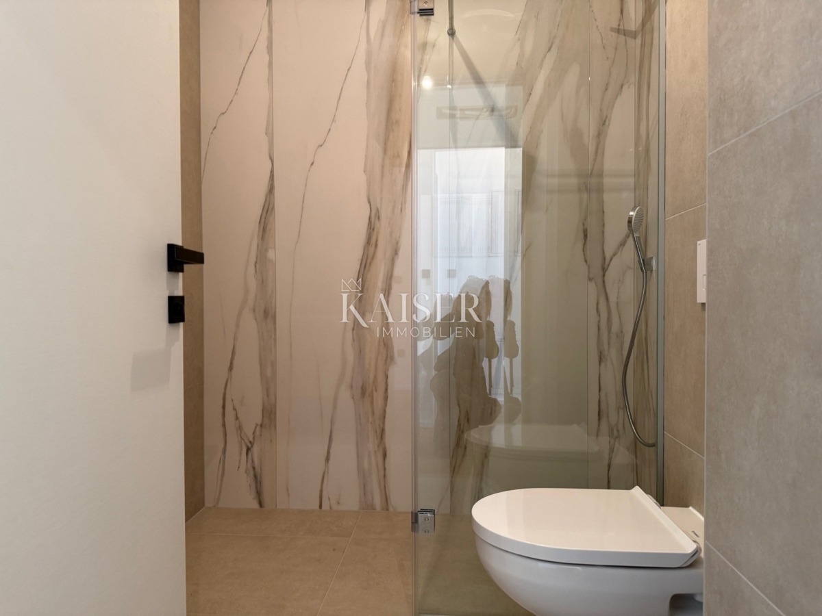 Opatija, Lovran - Ekskluzivno penthouse s prostorno teraso in zasebnim vrtom