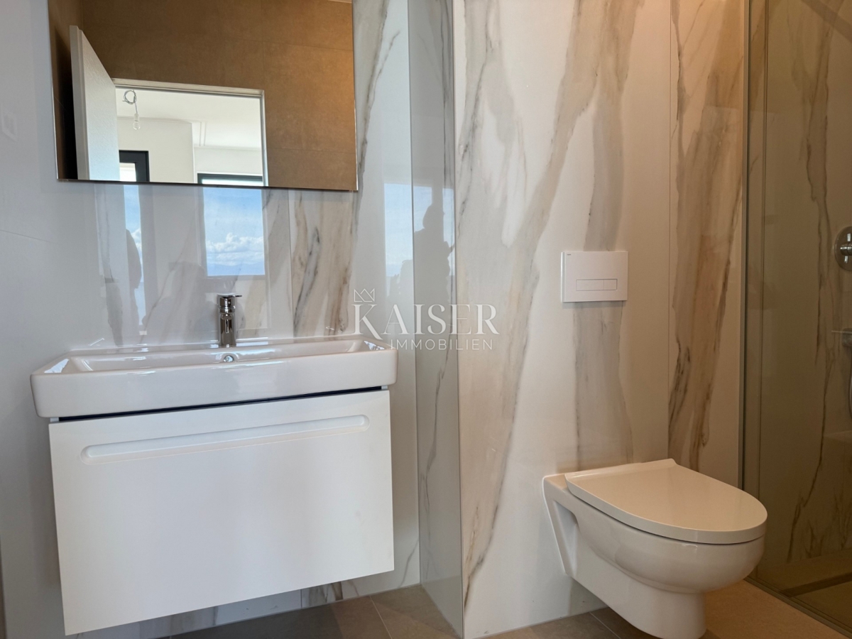 Opatija, Lovran - Ekskluzivno penthouse s prostorno teraso in zasebnim vrtom