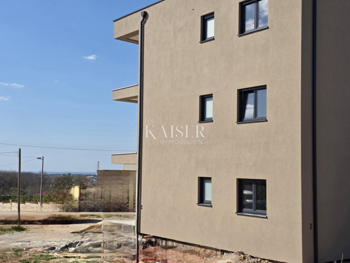 Istra, Poreč - dvosobno stanovanje 80m2 s pogledom na morje