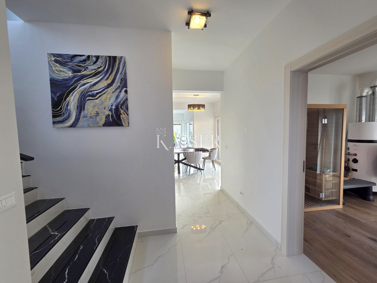 Otok Krk, Kornić - moderna hiša z bazenom