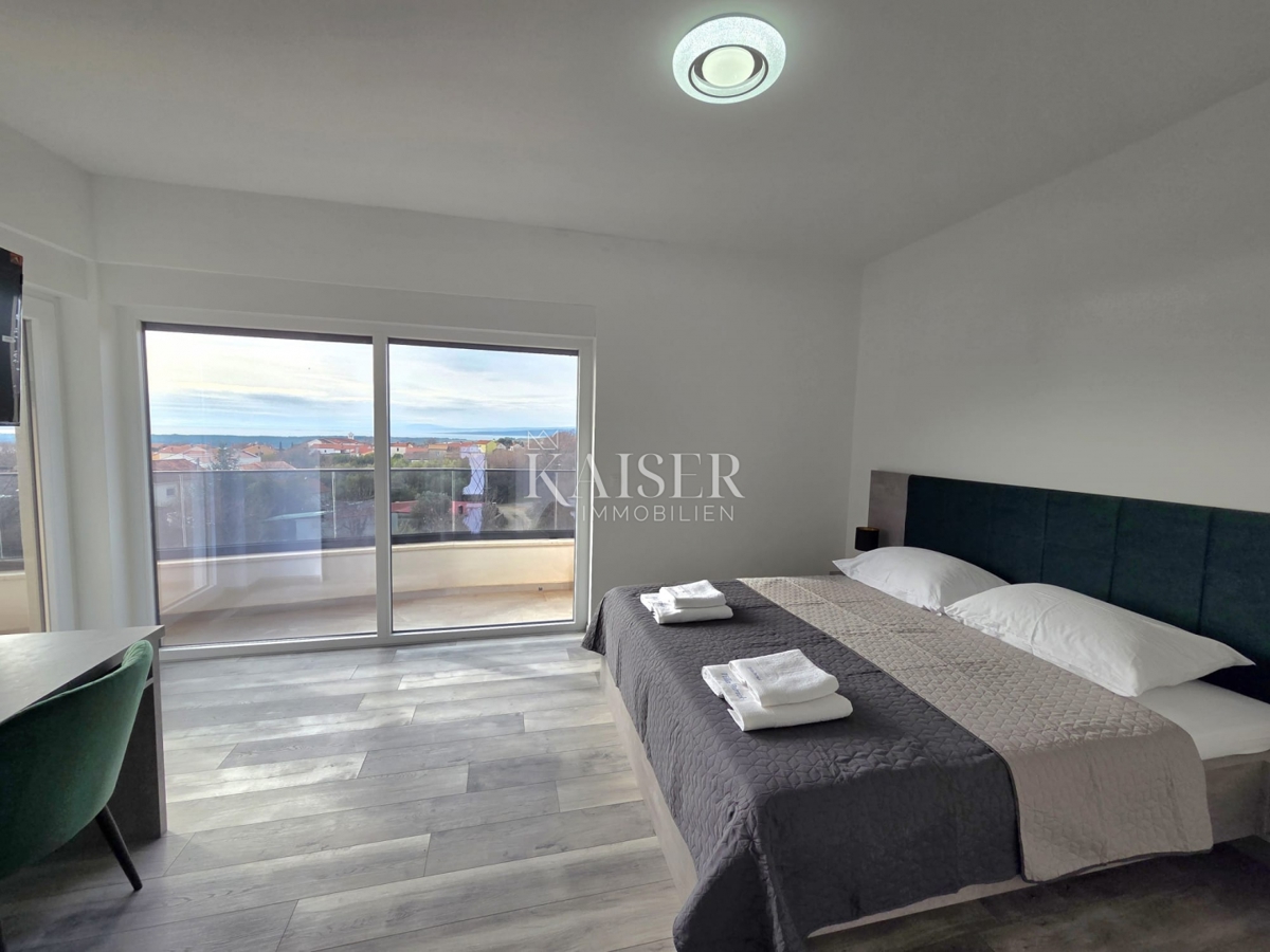 Otok Krk, Kornić - moderna hiša z bazenom