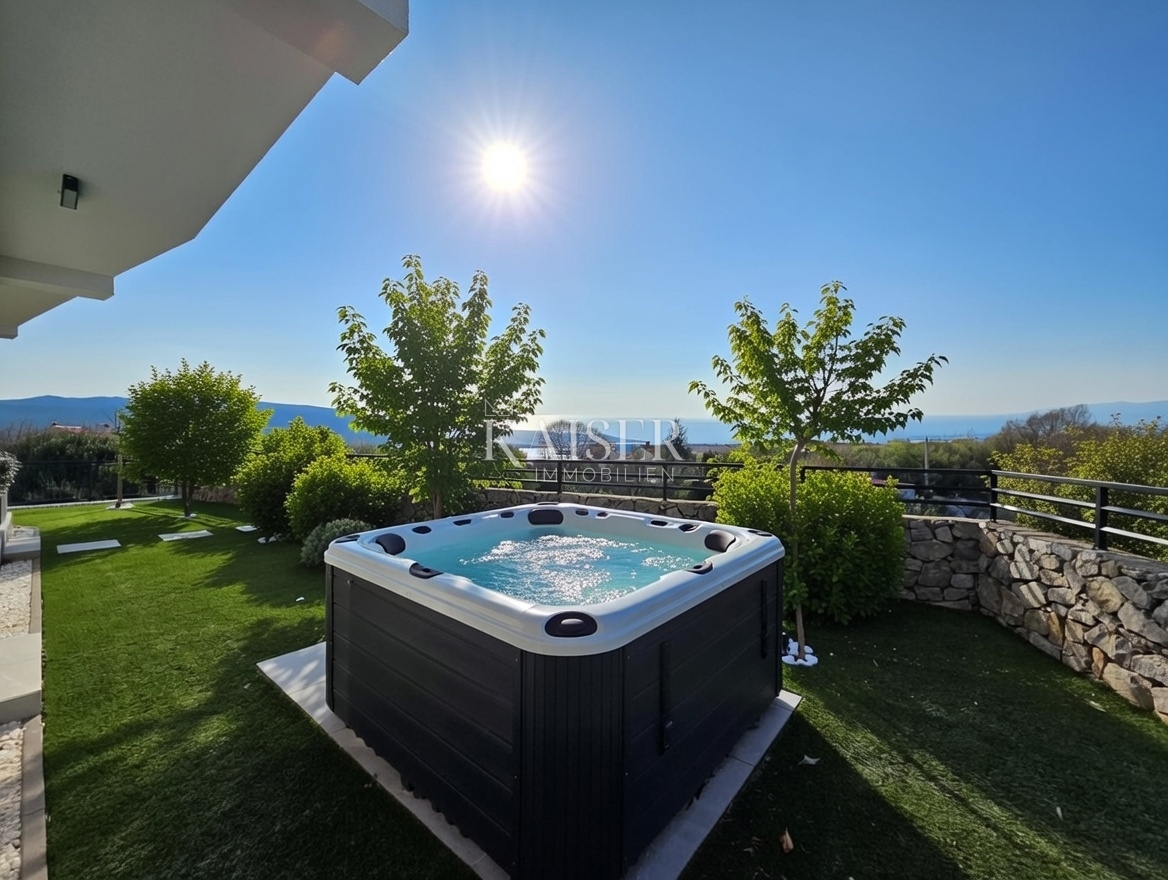 Otok Krk, Kornić - moderna hiša z bazenom