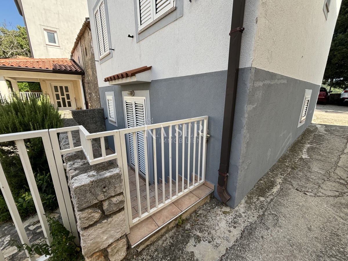 Brseč, srednjeveško jedro - hiša, 87 m2