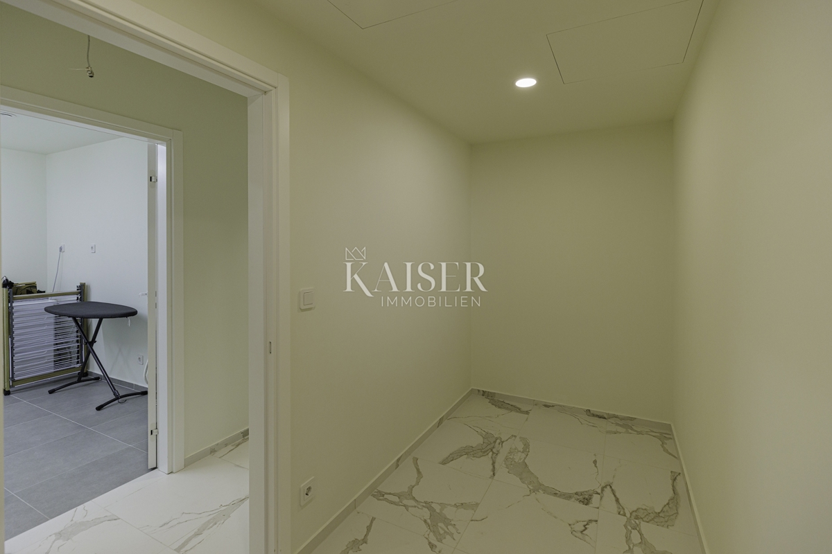 Istra, Umag, Savudrija - luksuzna vila v naselju, 275m2 - na voljo vse storitve v naselju