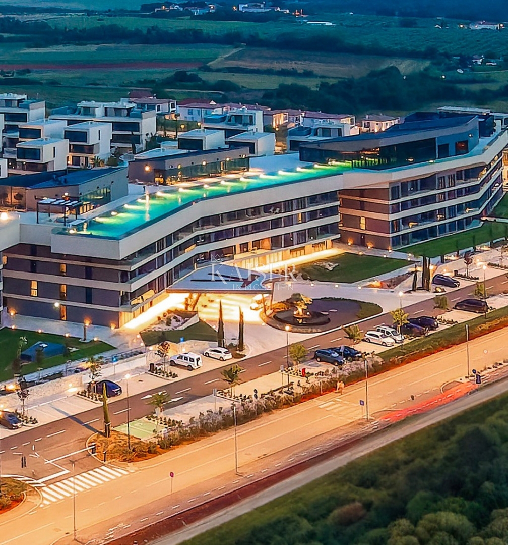 Istra, Umag, Savudrija - luksuzna vila v naselju, 275m2 - na voljo vse storitve v naselju