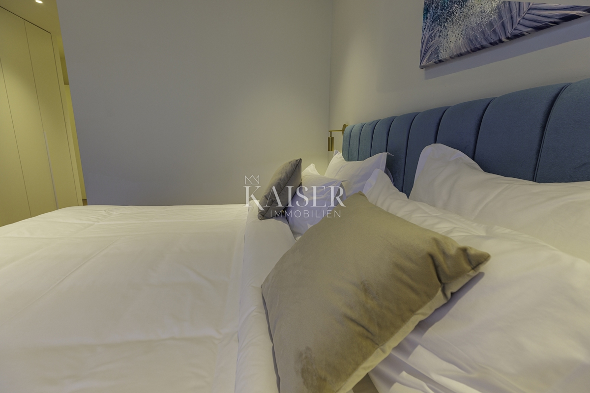 Istra, Umag, Savudrija - luksuzna vila v naselju, 275m2 - na voljo vse storitve v naselju