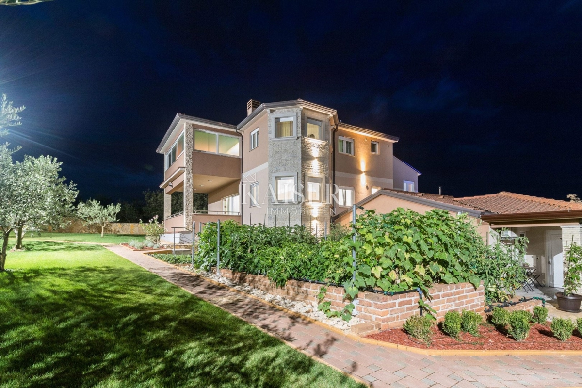 Vila Valtura, Ližnjan, 450m2