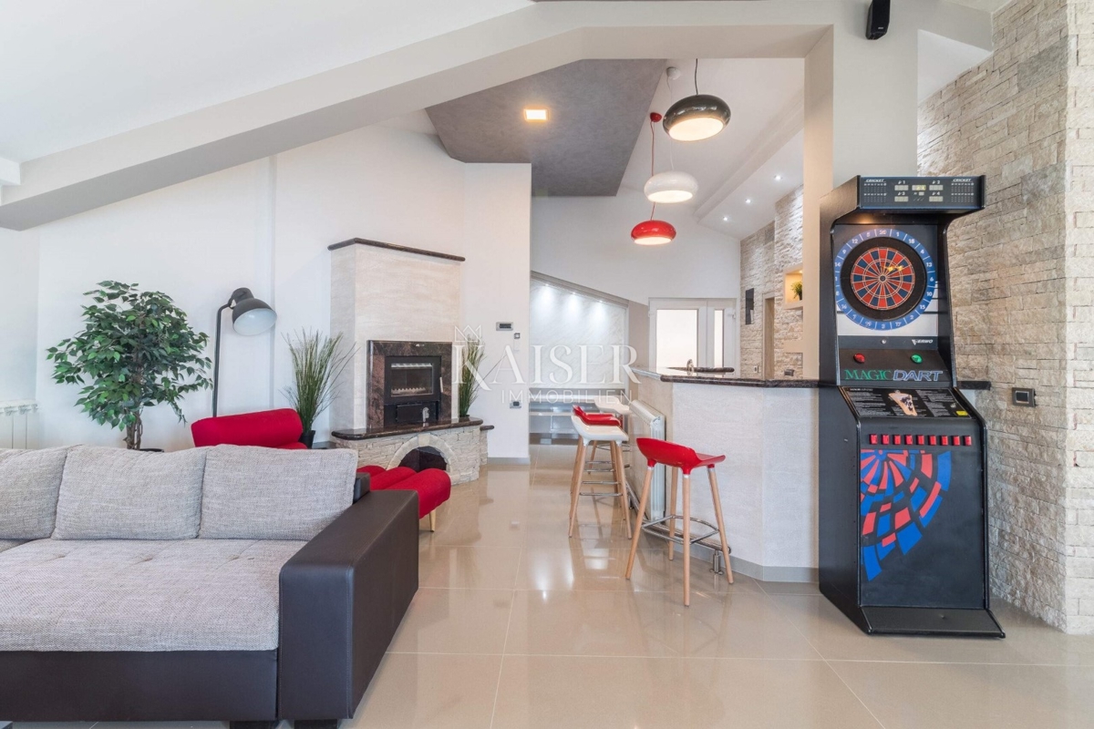 Vila Valtura, Ližnjan, 450m2