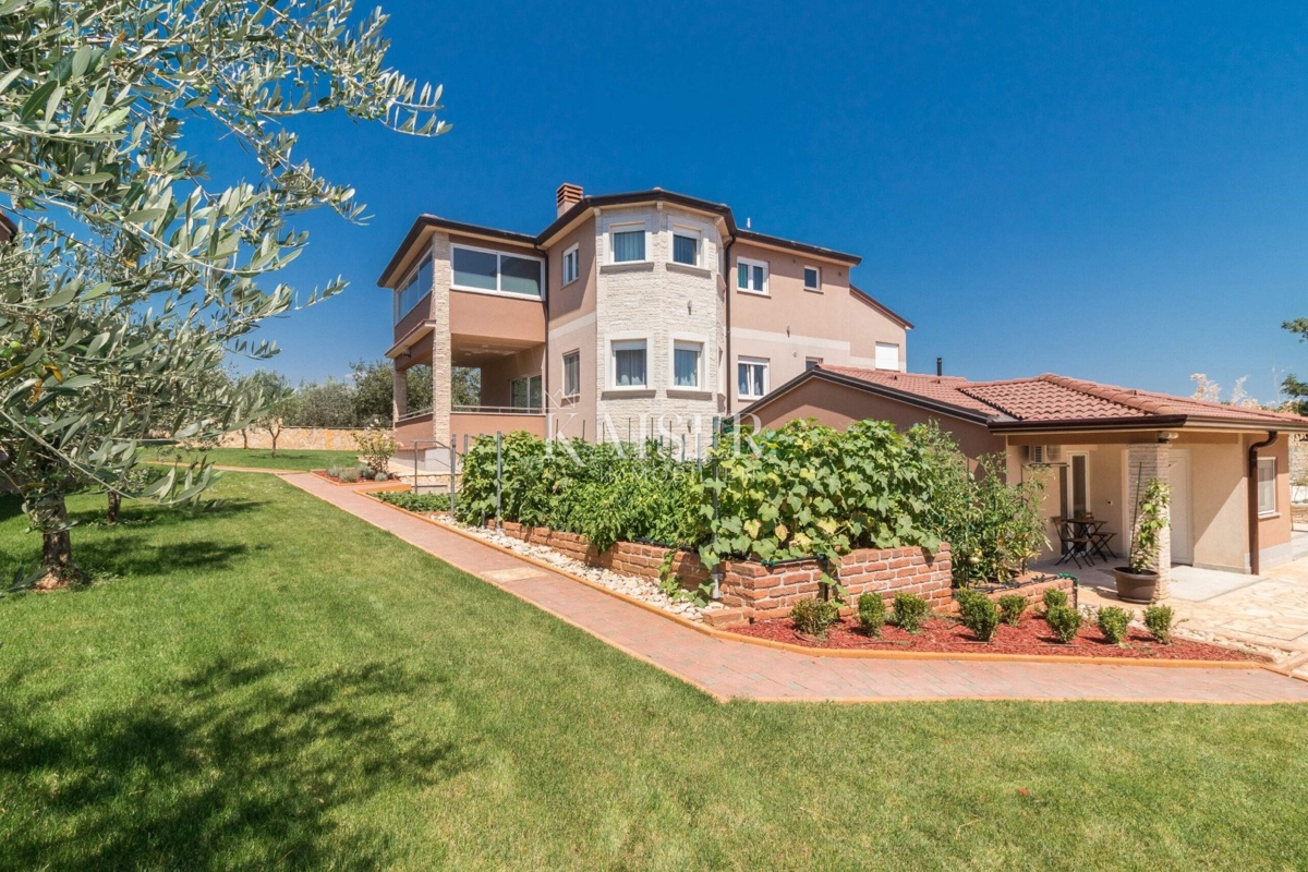 Vila Valtura, Ližnjan, 450m2