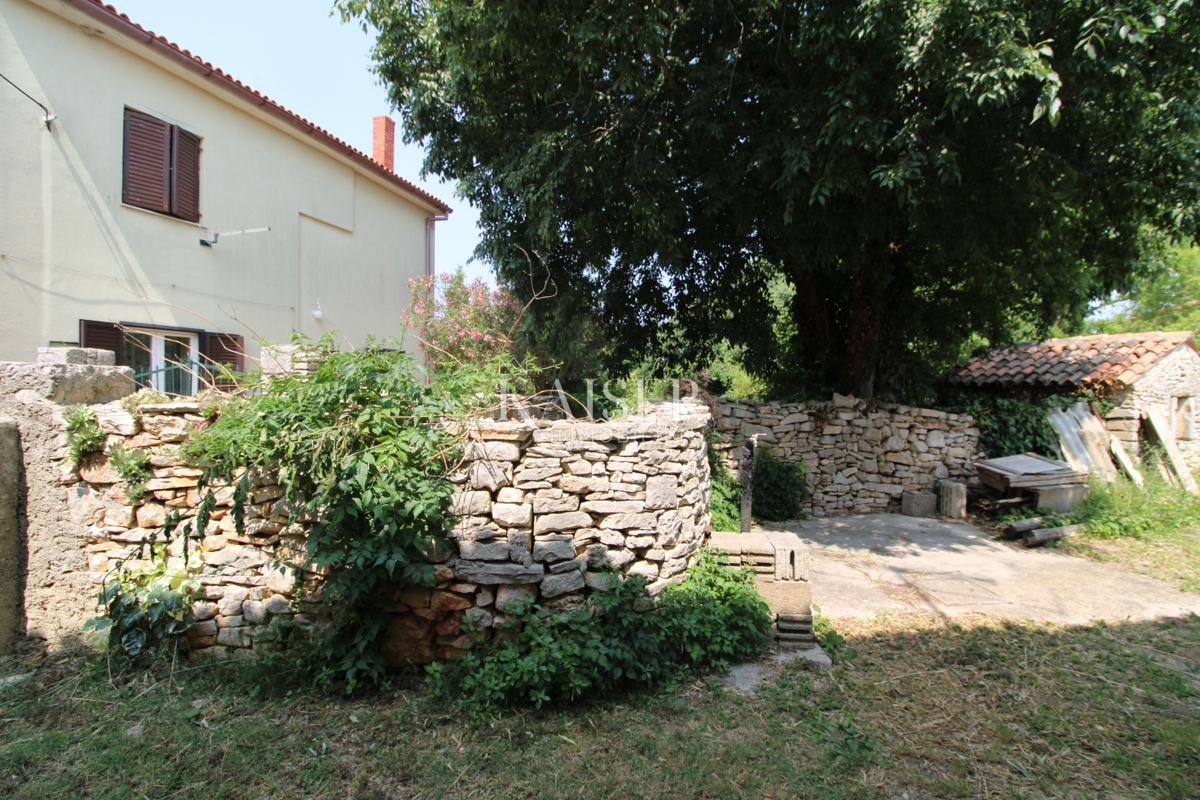 Istra, Pula - kamnita hiša 70m2 