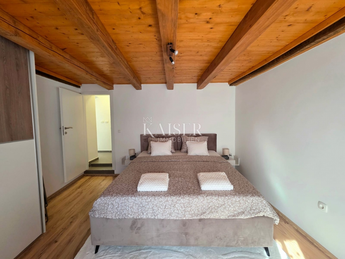 Opatija, Brseč - počitniška hiša v bližini morja, 130 m2