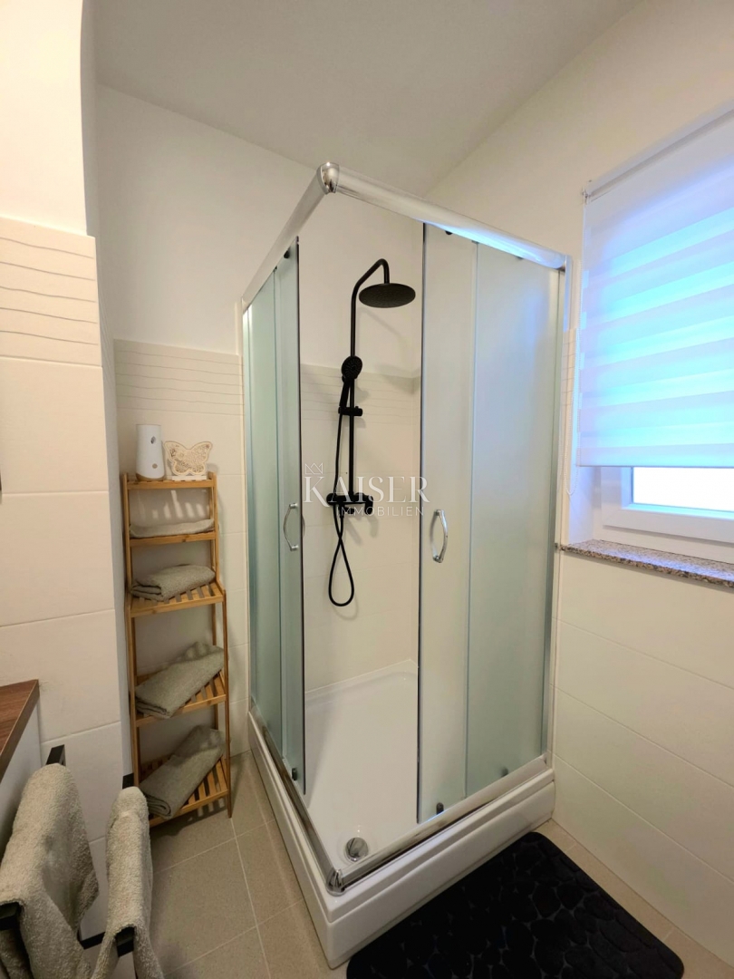 Opatija, Brseč - počitniška hiša v bližini morja, 130 m2