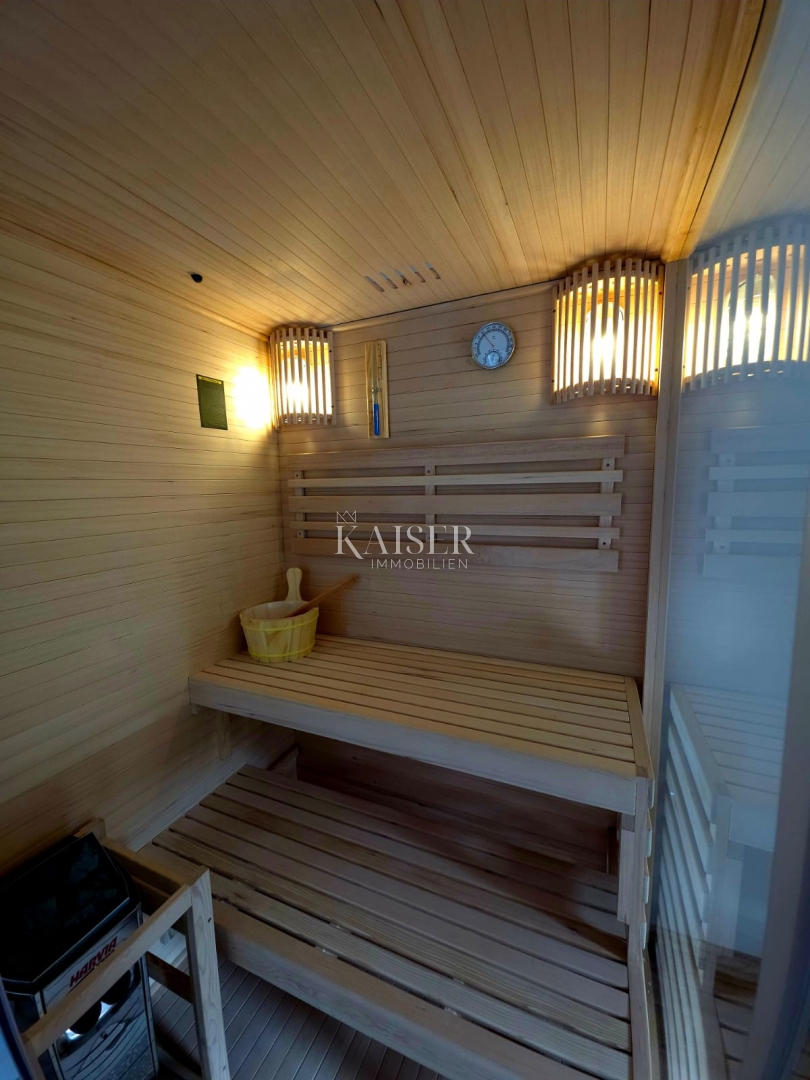Opatija, Brseč - počitniška hiša v bližini morja, 130 m2