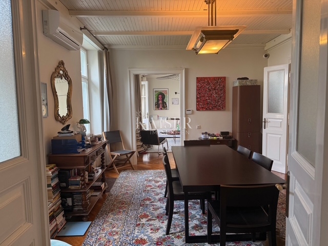 Reka, Pećine - Apartma prva vrsta ob morju in garsonjera v kleti