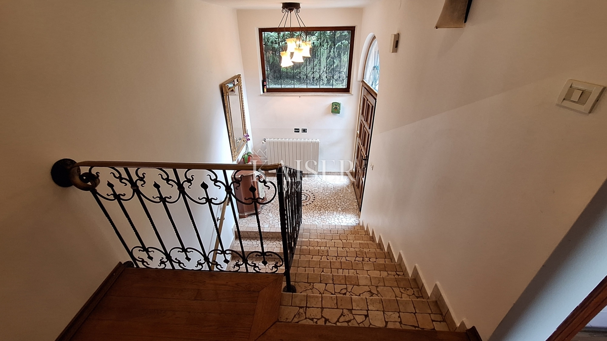 Opatija, Veprinac, družinska hiša z bazenom, pogled na Kvarner