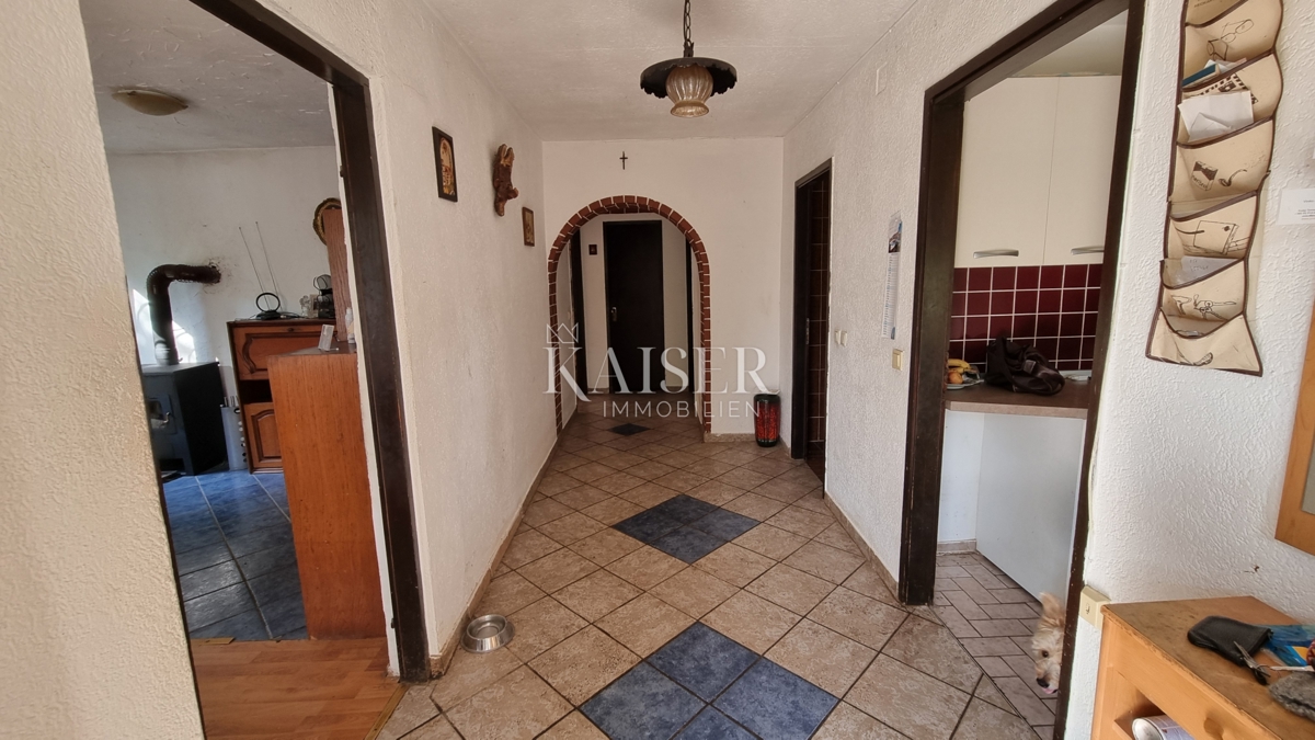 Crikvenica, Jadranovo - samostojna hiša z dvema apartmajema