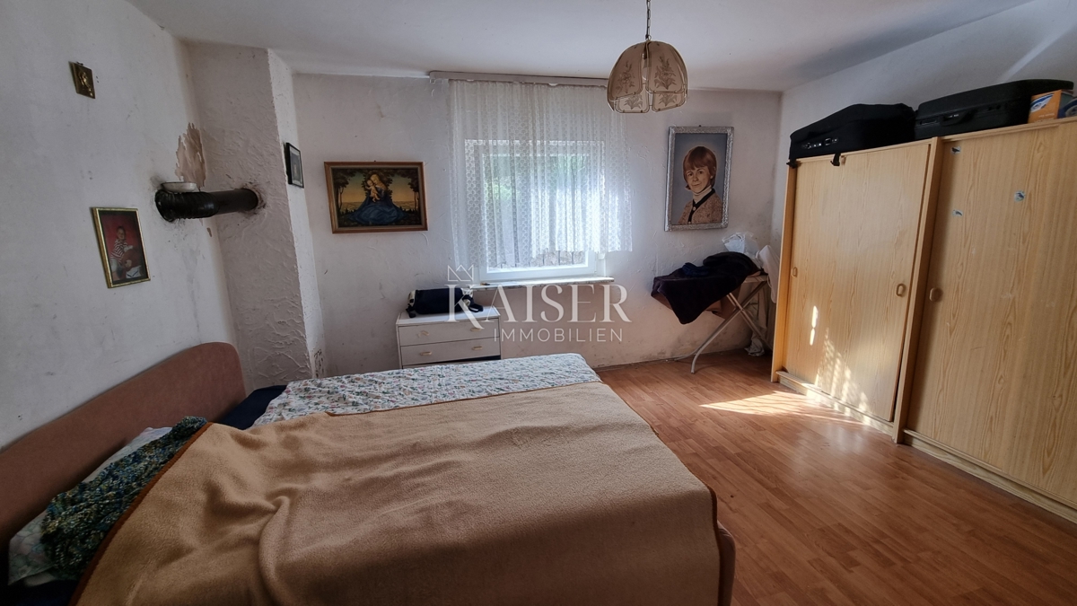 Crikvenica, Jadranovo - samostojna hiša z dvema apartmajema