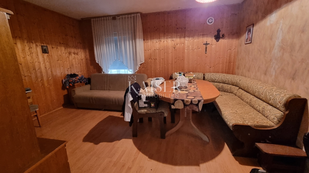 Crikvenica, Jadranovo - samostojna hiša z dvema apartmajema