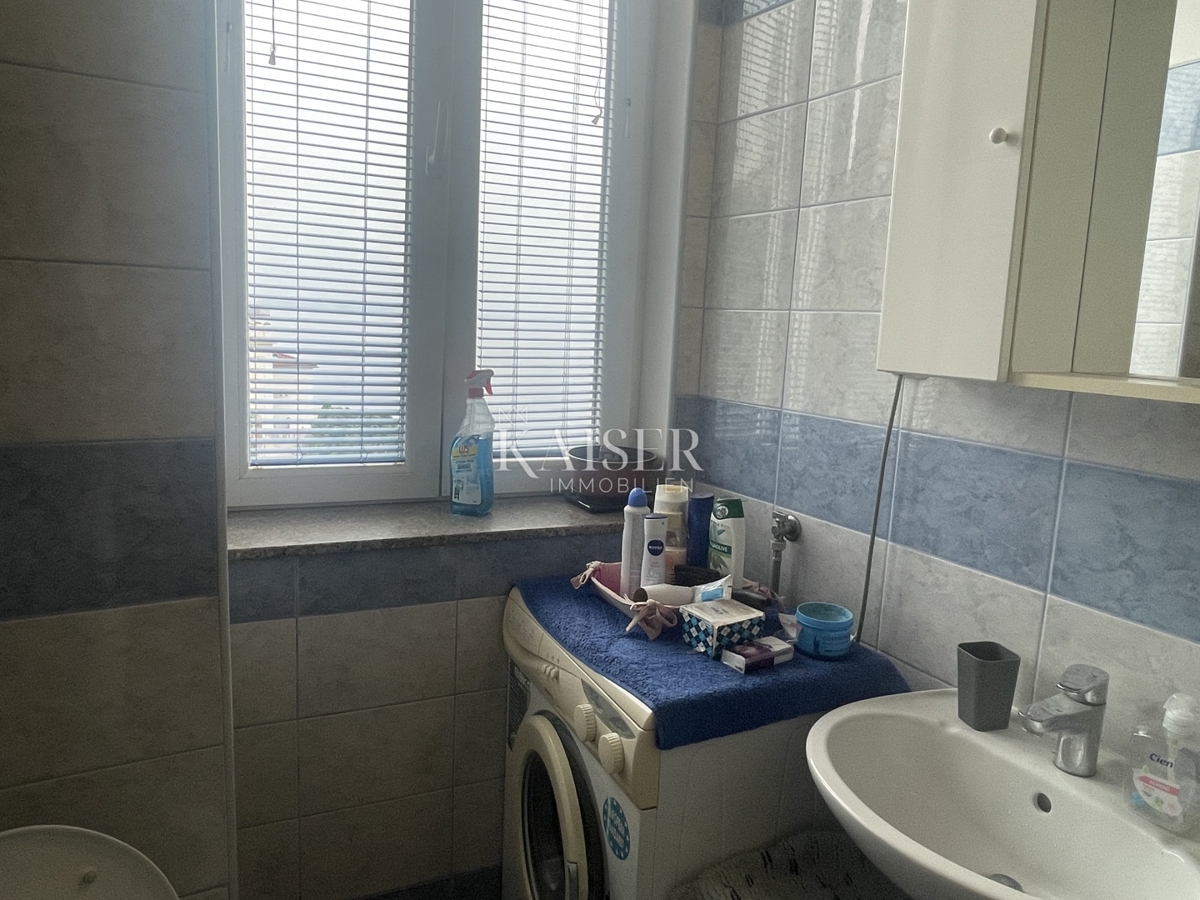 Reka, Pećine - štirisobno stanovanje 105,20 m², 1. vrsta do morja!