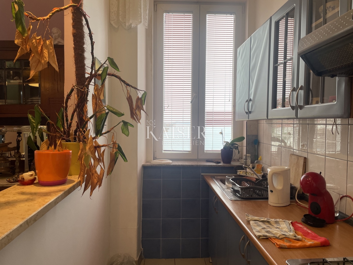 Reka, Pećine - štirisobno stanovanje 105,20 m², 1. vrsta do morja!