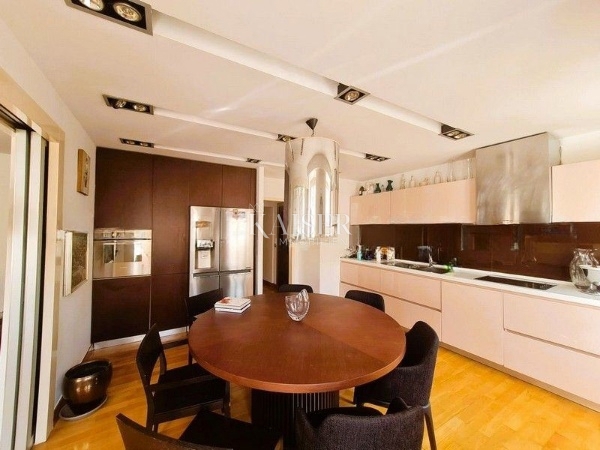 Zadar, Poluotok, luksuzno opremljeno stanovanje, 104,32 m2, v bližini Kalelarge