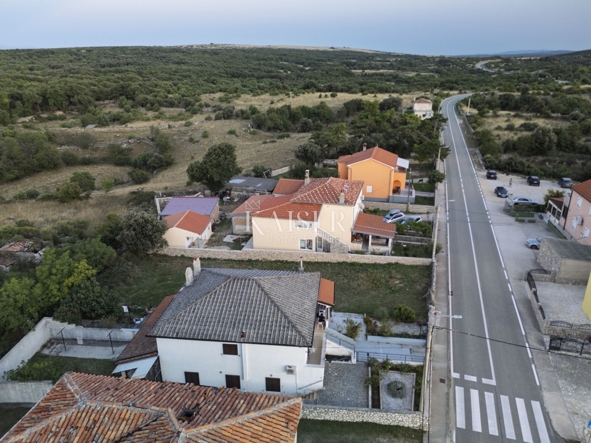 Cres, Belej – gradbeno zemljišče