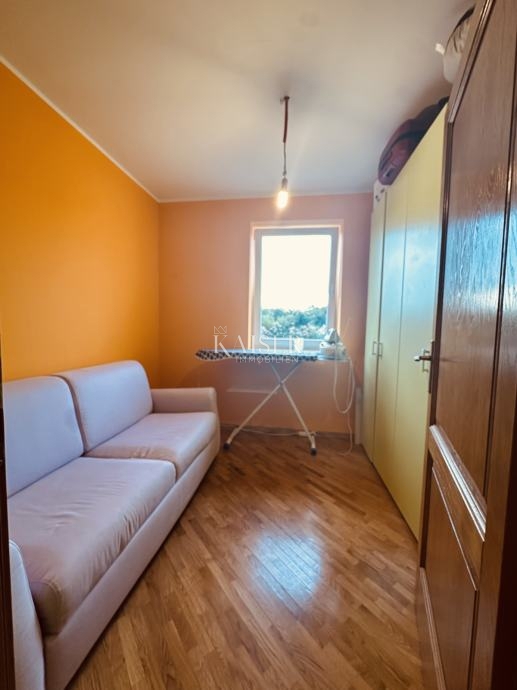 Istra, Buje, Kaštel, stanovanje 104 m2 na iskani lokaciji