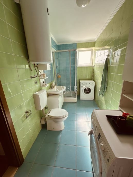 Istra, Buje, Kaštel, stanovanje 104 m2 na iskani lokaciji