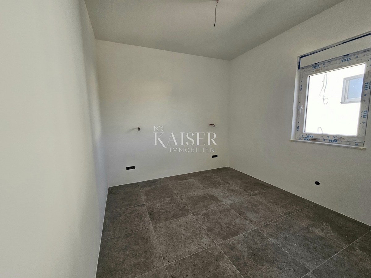 Krk, Čižići - novogradnja, stanovanje 2 spalnici + dnevna soba, 80m2