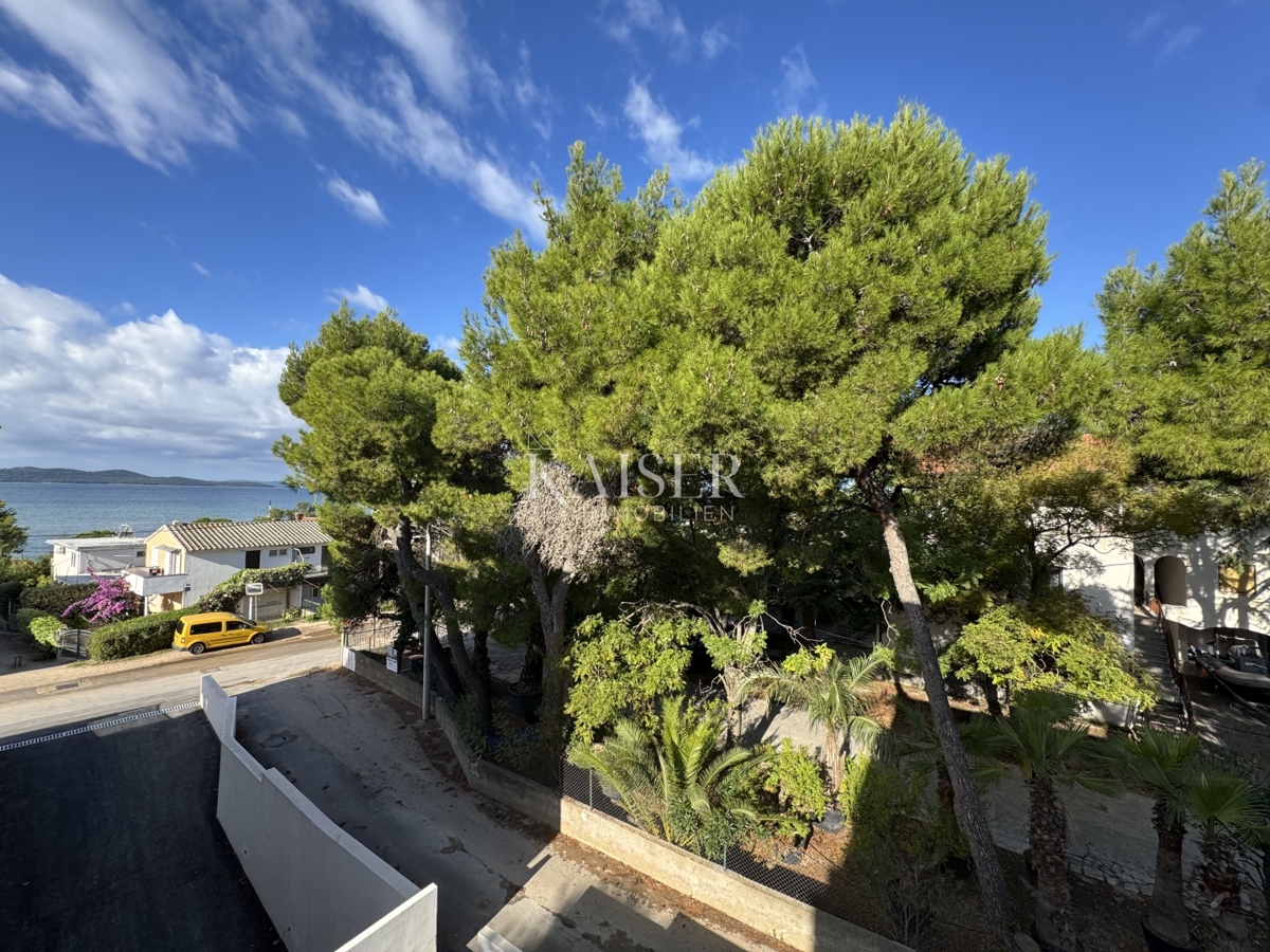 Zadar, Diklo - Luksuzno opremljen penthouse (103m2) 70 m od plaže